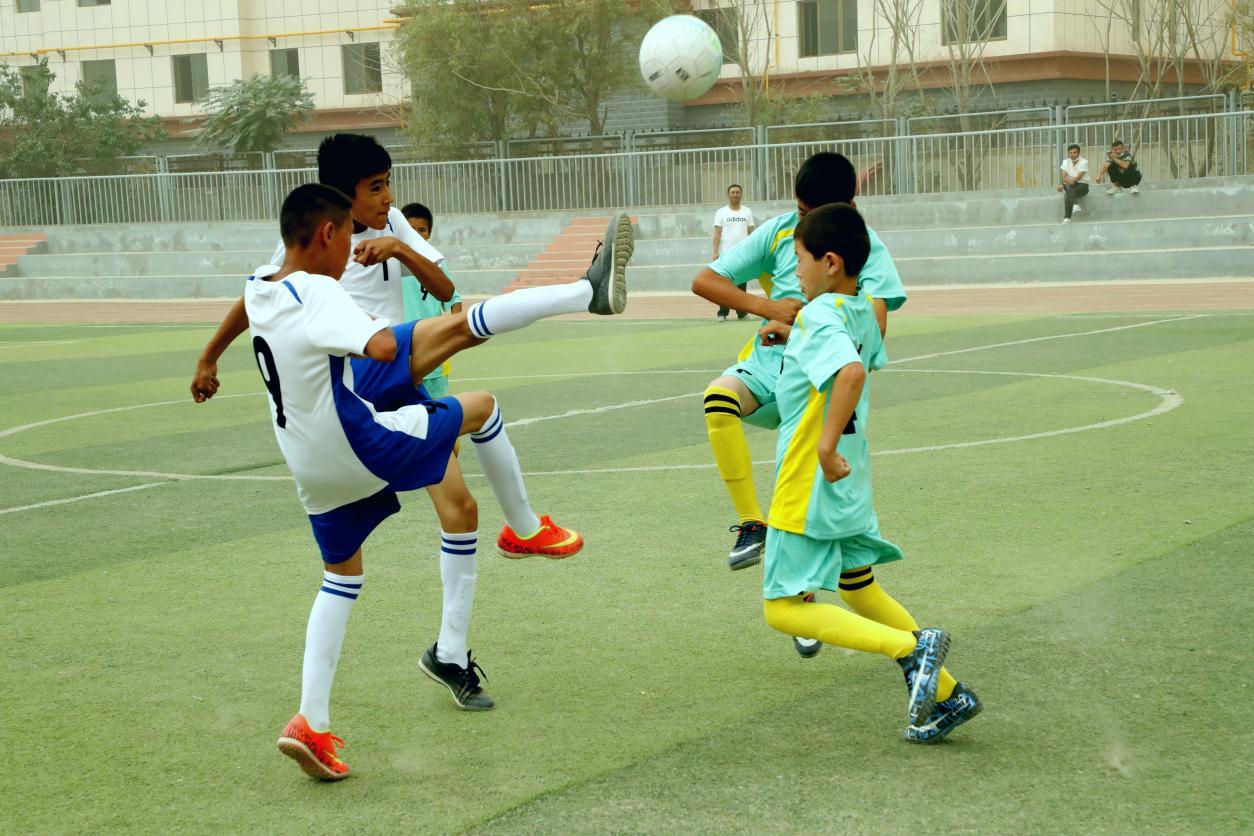 建功新时代奋进新征程校园视频,和田市校园足球联赛比分