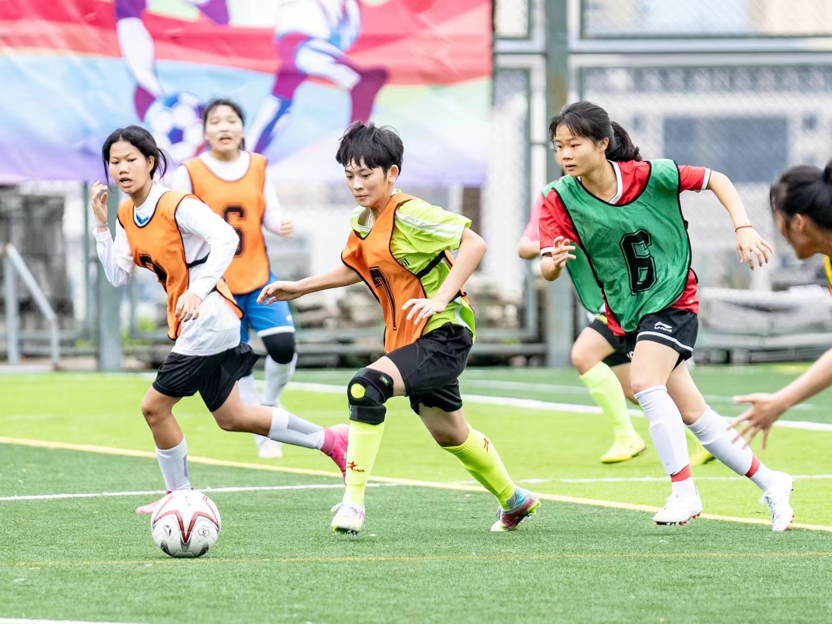 扎实推进校园足球工作,多举措推动学校体育提质