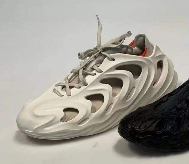 搞怪洞洞鞋,洞洞鞋奇葩巨丑