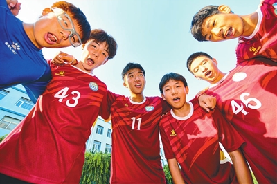 一个少年的足球梦,一名普通体育教师的篮球梦