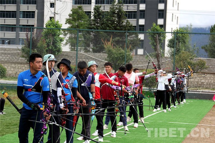 *藏西**自治区第十三届运动会射箭比赛拉开战幕，嘎玛江村获得男子个人70米双轮赛冠军