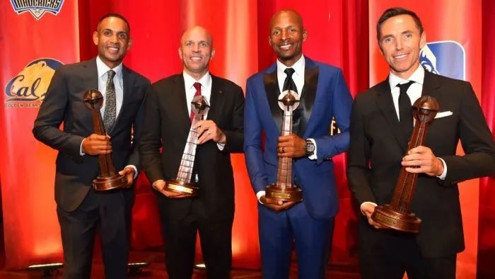 疯狂的明星卡：溢价300倍、炒家纷纷入局，潮流先驱还是韭菜收割机