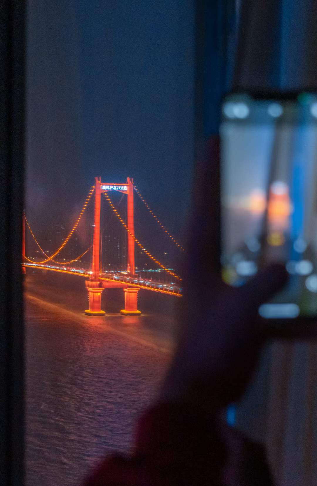 18:00后的武汉拍了拍你，5个关键词帮你解锁绝美夜景