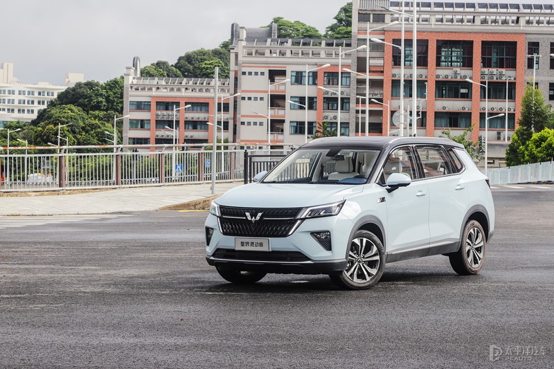 五菱星辰混动版最新测评,五菱星辰混动电劲版最新测评