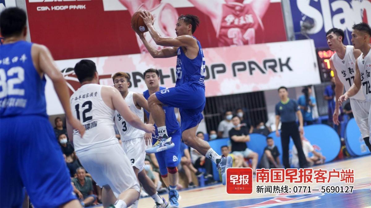 里三层外三层的视频,里三层外三层的战役