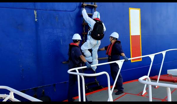 保障中秋节运输安全,中秋交警在岗保平安