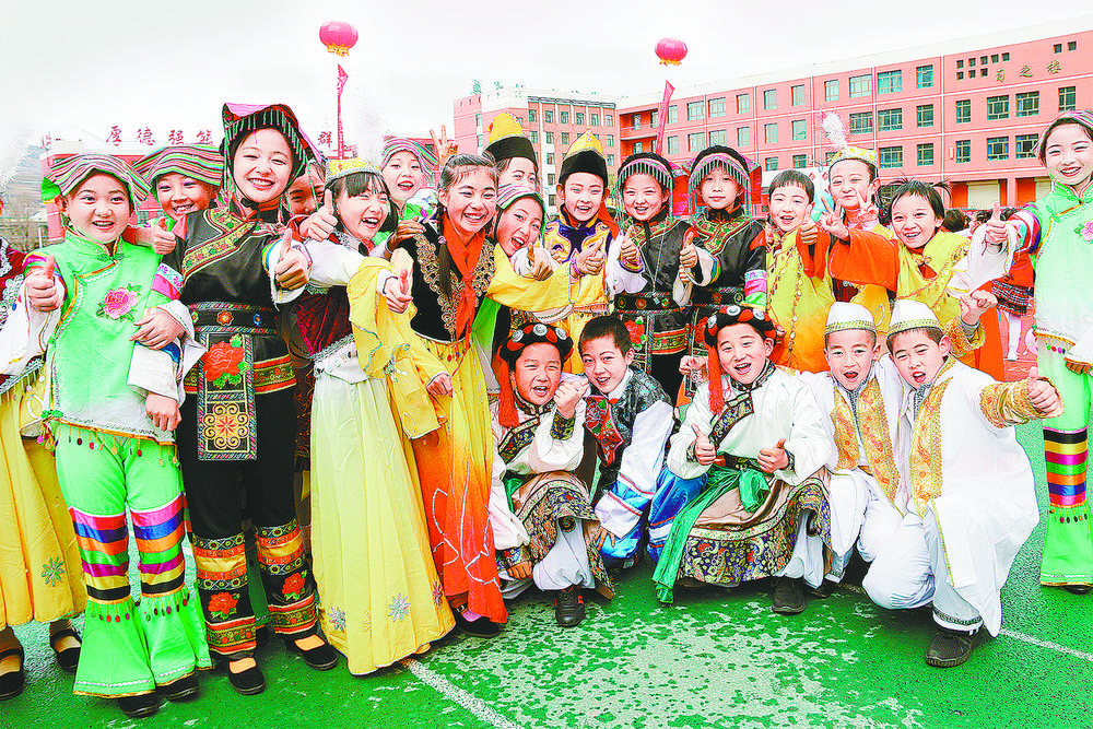 四年两个村，这个书记干劲足