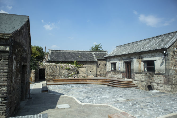 颜神古镇多少年了 (颜神古镇陶琉古镇)