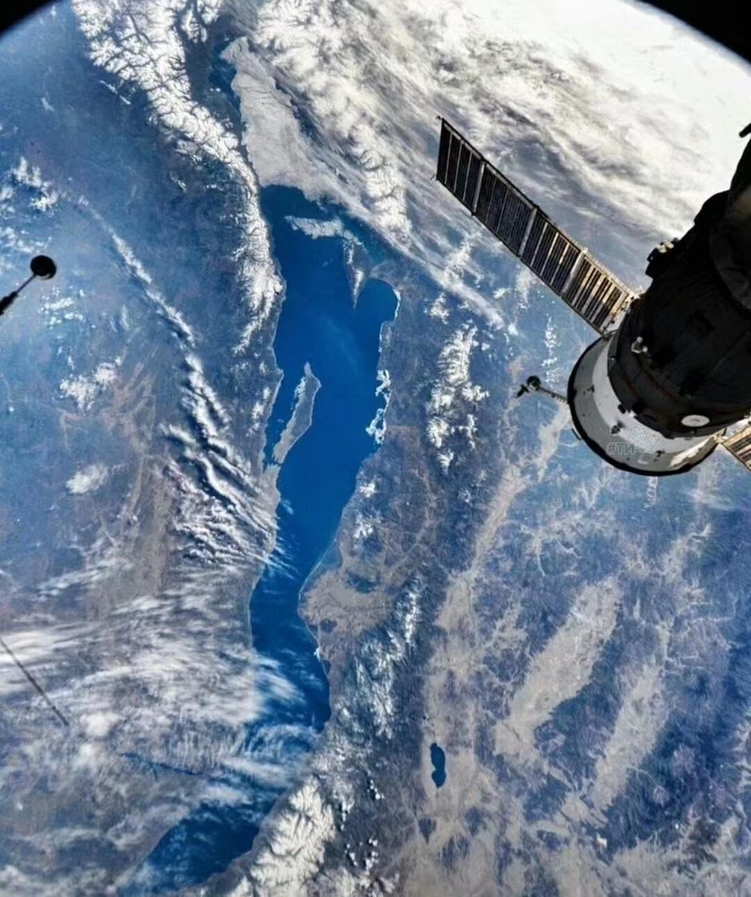 李健贝加尔湖畔的传奇,用心聆听李健贝加尔湖畔