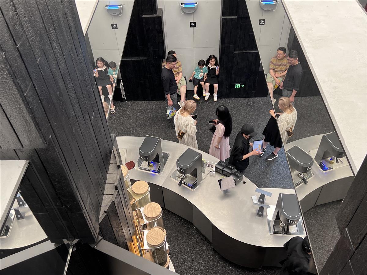 奶茶太甜、咖啡太苦新中式茶饮火爆武汉三镇