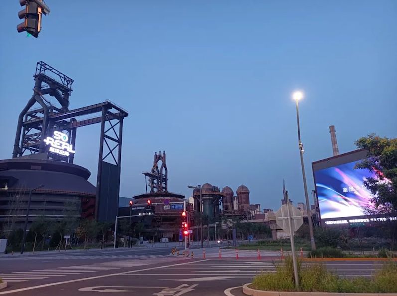 冬奥光环下的首钢园，从打卡点到目的地｜体育·新城市