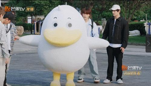 人变得越来越黄是怎么回事,为什么人的精神面貌会变