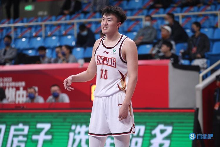 王哲林cba总得分最新数据统计,cba第一篮板王