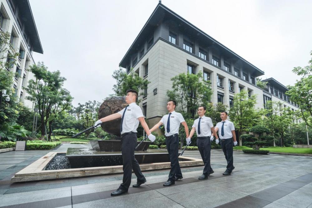 全国20强、重庆探花、交通枢纽服务“单项冠军”，这家物业靠智慧“出圈”了