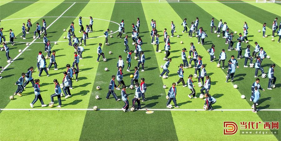 南宁马山县：推进义务教育优质均衡发展