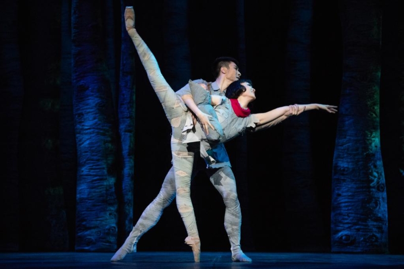 二十大代表在基层丨于川雅：一“新”一“毅”用“足尖艺术”讲好中国故事、红色故事