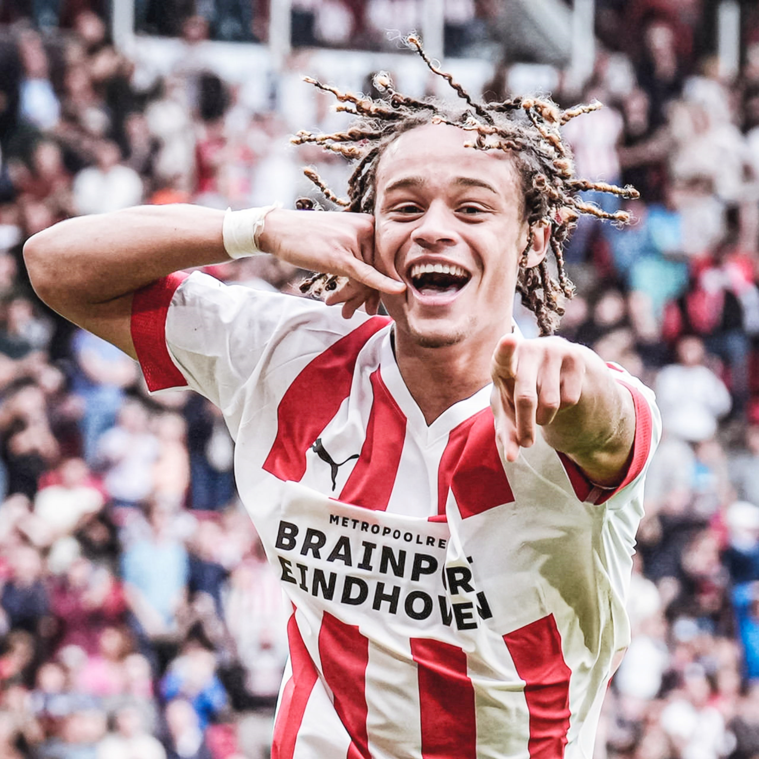 「世界杯队报」有没有“橙”意，要听更衣室的