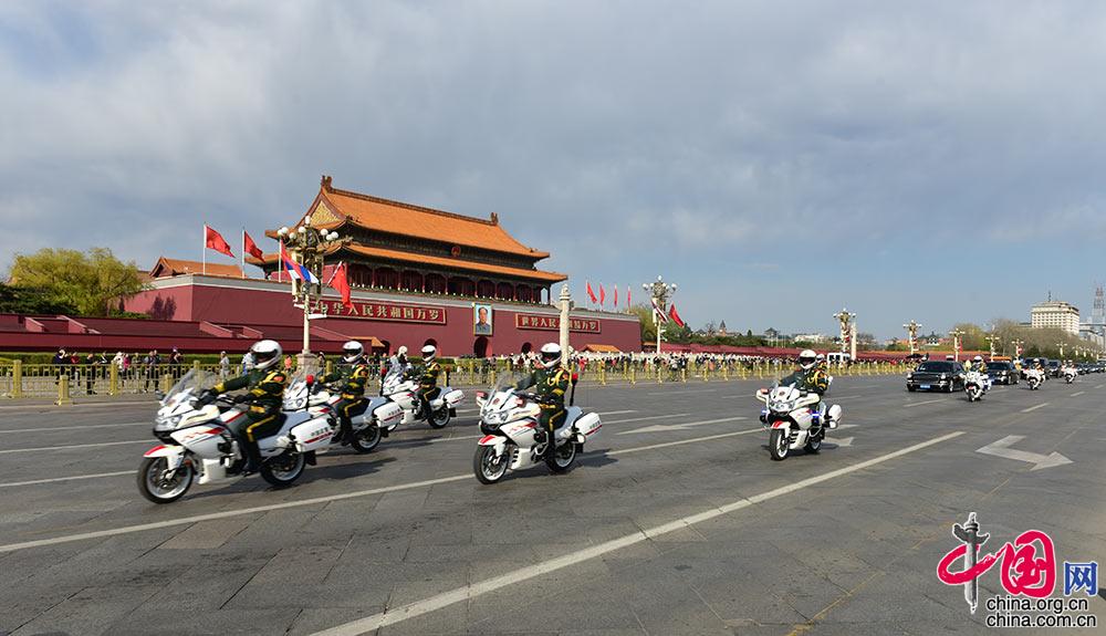 走进*警武**国宾护卫队体验“中华第一骑”骑手养成记