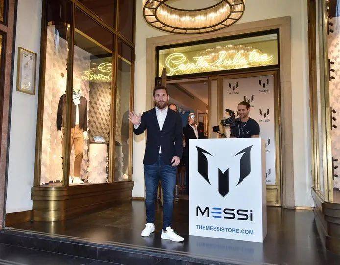 世界杯梅西和c罗谁更受球迷欢迎,2022世界杯c罗梅西最后一届