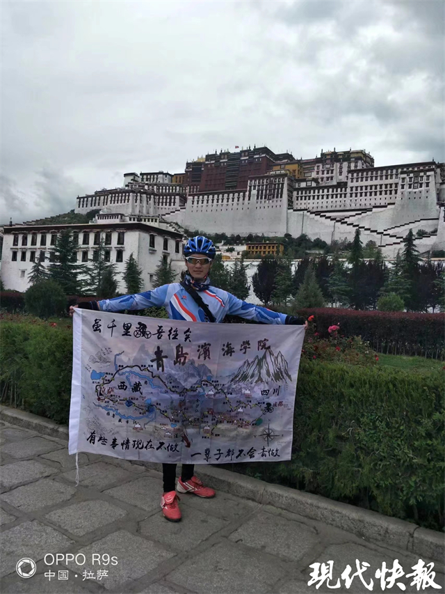 走过最长的路是春运的回家之路,春运的旅途更是温情的归程