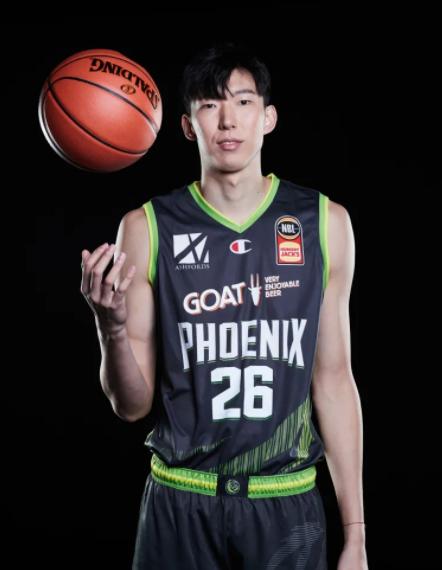 足坛地震波及篮坛！*疆新**男篮因违规被处罚，周琦恢复自由身或加盟上海