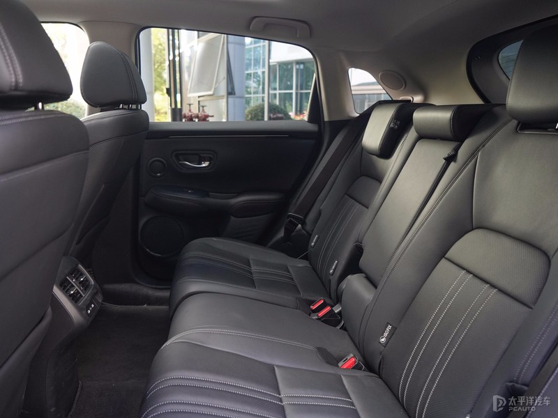 本田ZR-V致在e:HEV正式上市售价17.99-22.89万元