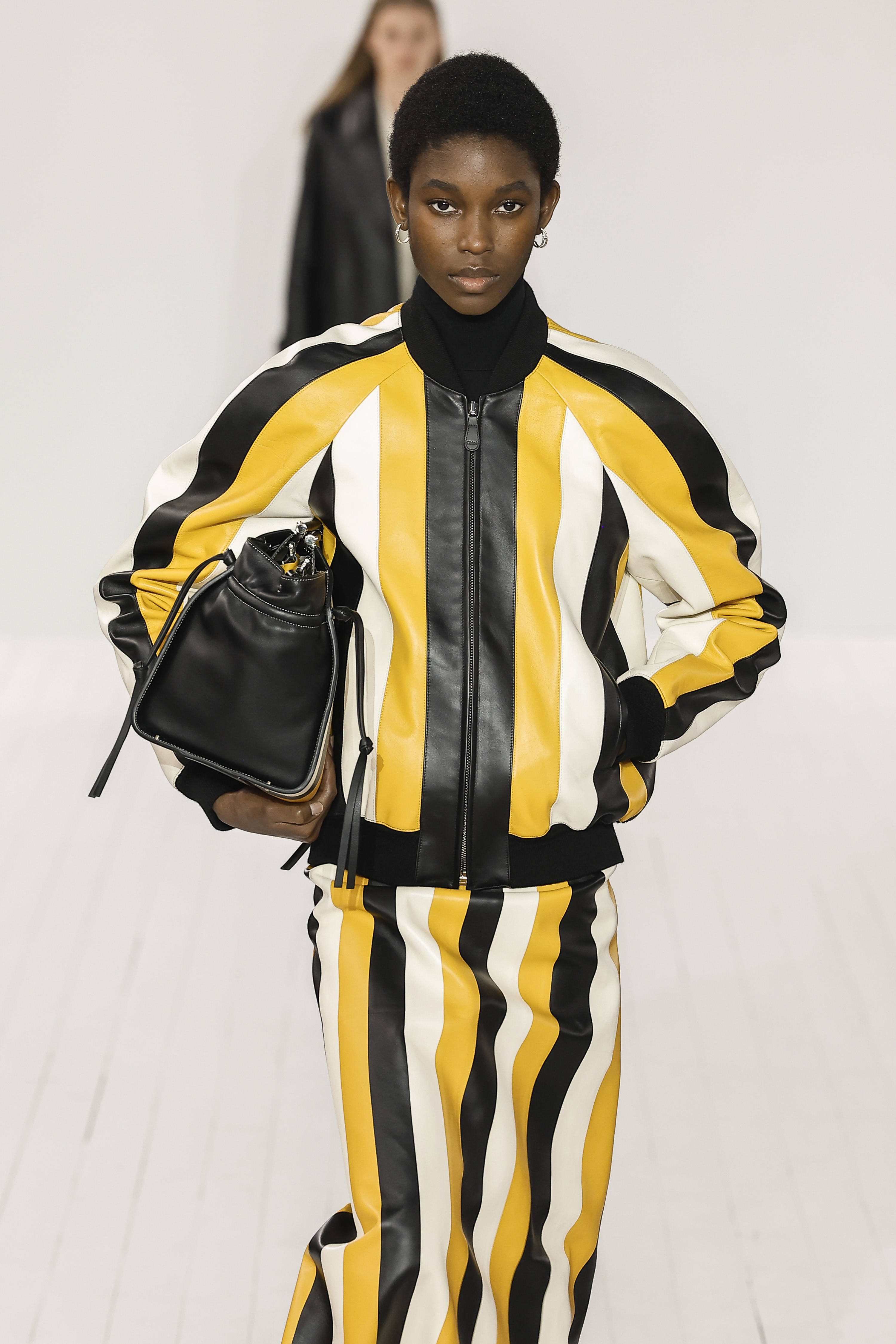 蔻依时装周,蔻依巴黎时尚时装周