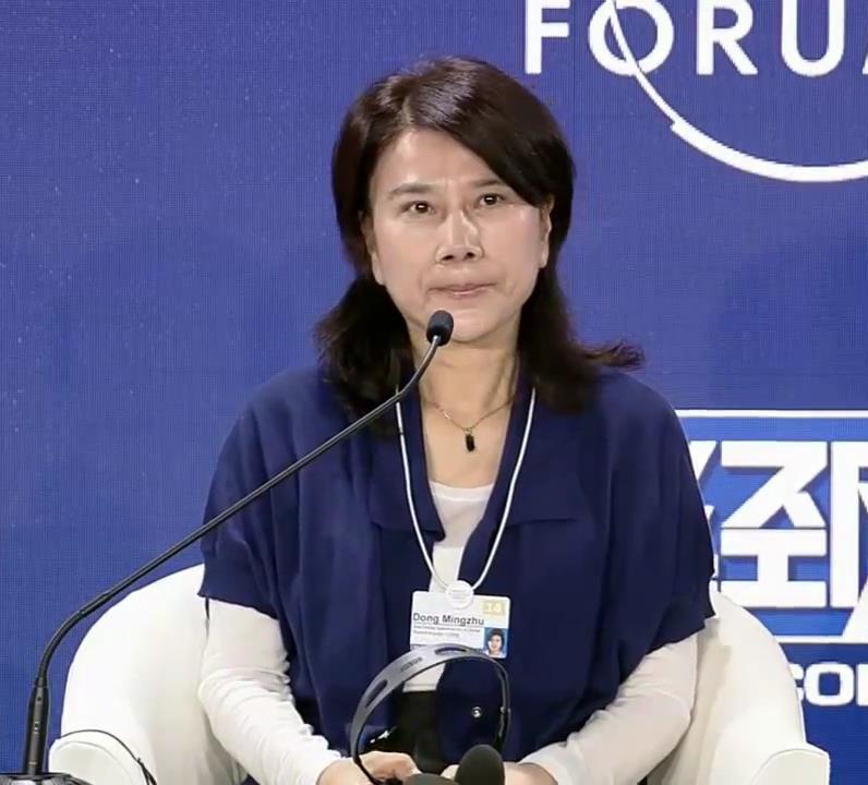 校园里摘口罩,小学生可以摘口罩吗