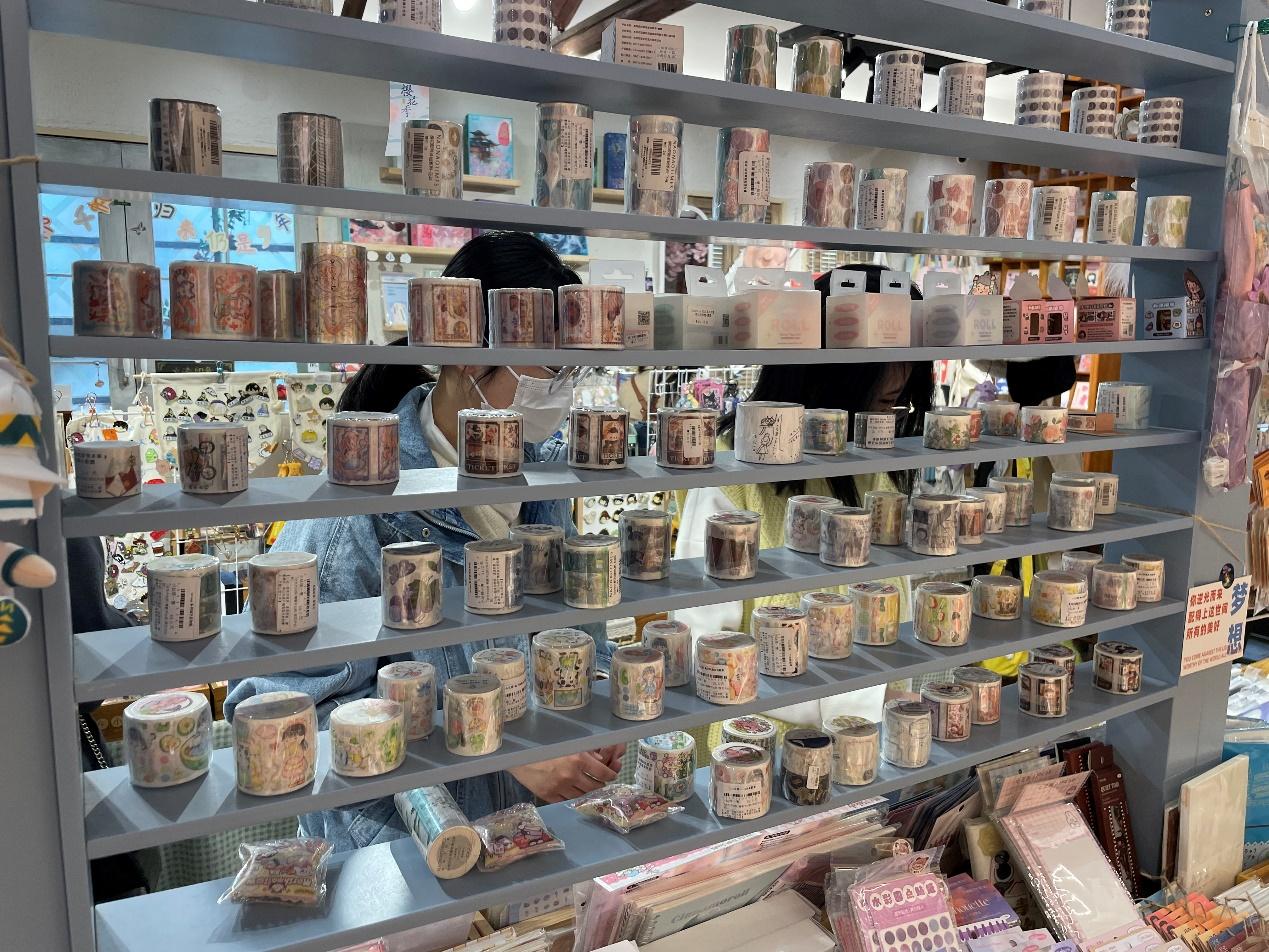 开一家温暖的小店小卖部,开一家什么样的文具店