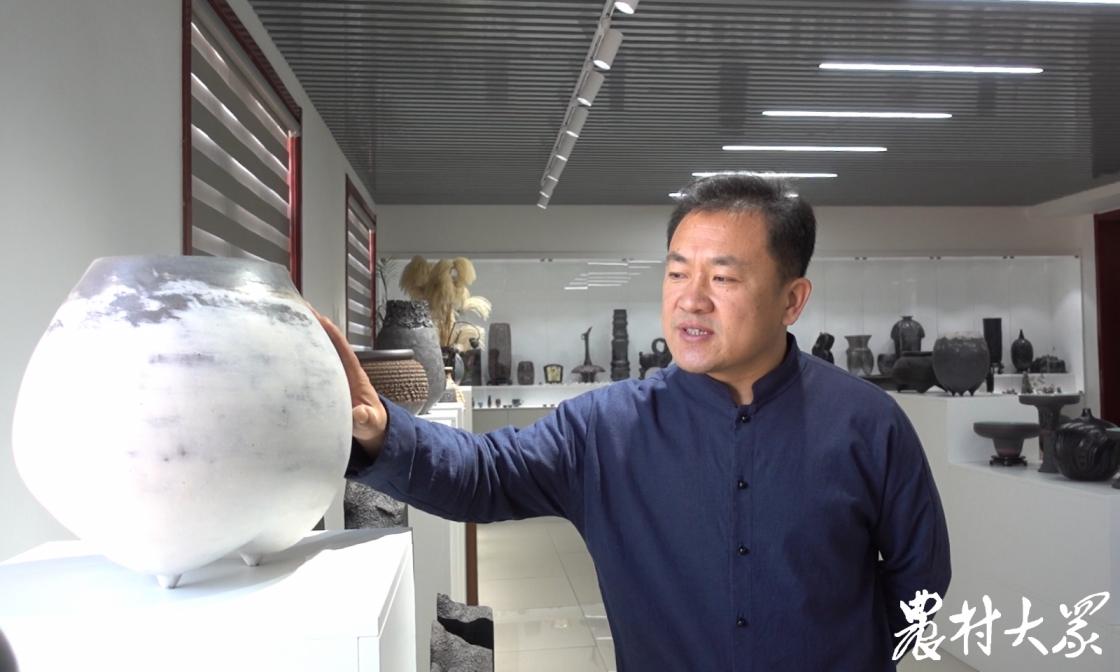 山东手造海曲黑陶图片,山东非遗手工制作