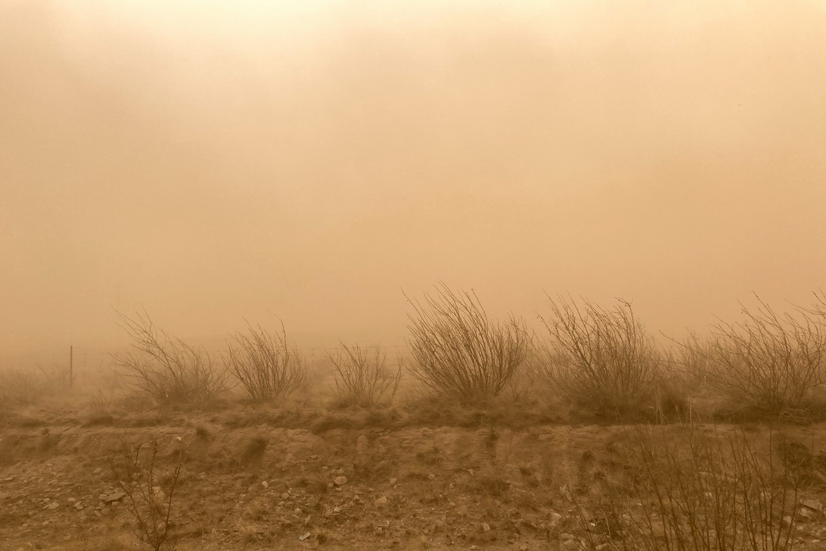 直播北方大范围沙尘来袭持续几天,一张图看北方大范围沙尘再度来袭