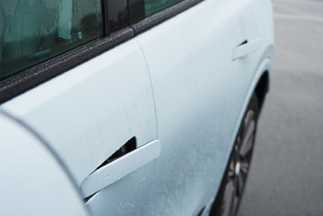 燃油车初次体验新能源车感受,燃油版混动版驾驶体验