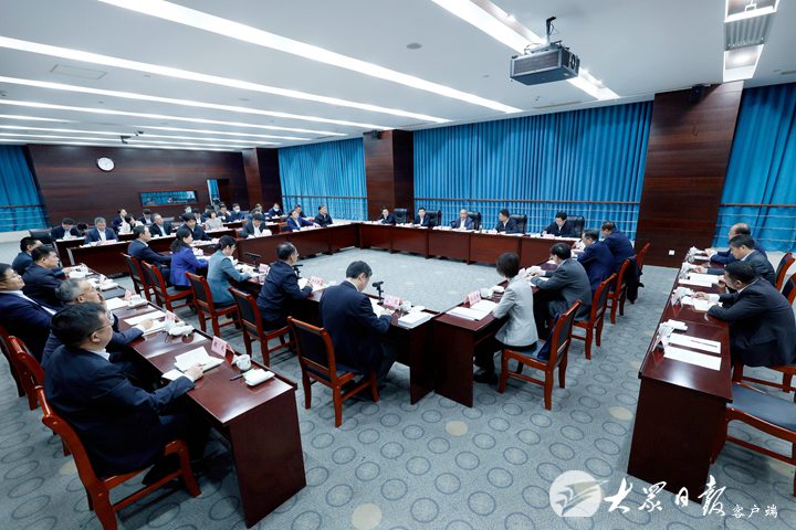 省广播电视局调研组来武调研,区委常委林武