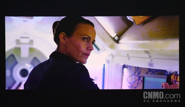 坚果n1ultra三色激光云台投影,坚果n1云台投影仪