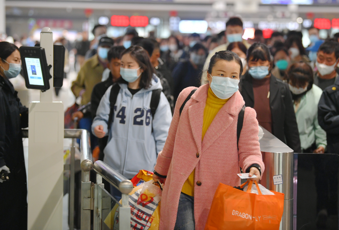 五一坐专列去新疆旅游要注意什么 (五一假期乘车及自驾需要注意这些)