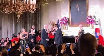 常洛闻：引发韩国连锁危机的第一张骨牌，可能已经倒下