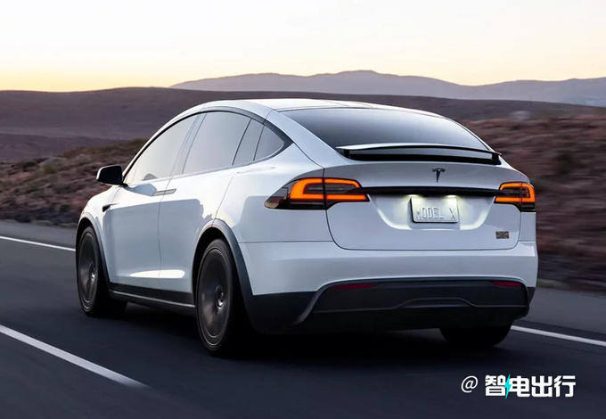 苹果联合创始人批评马斯克！“想要摧毁你，就买台特斯拉吧”