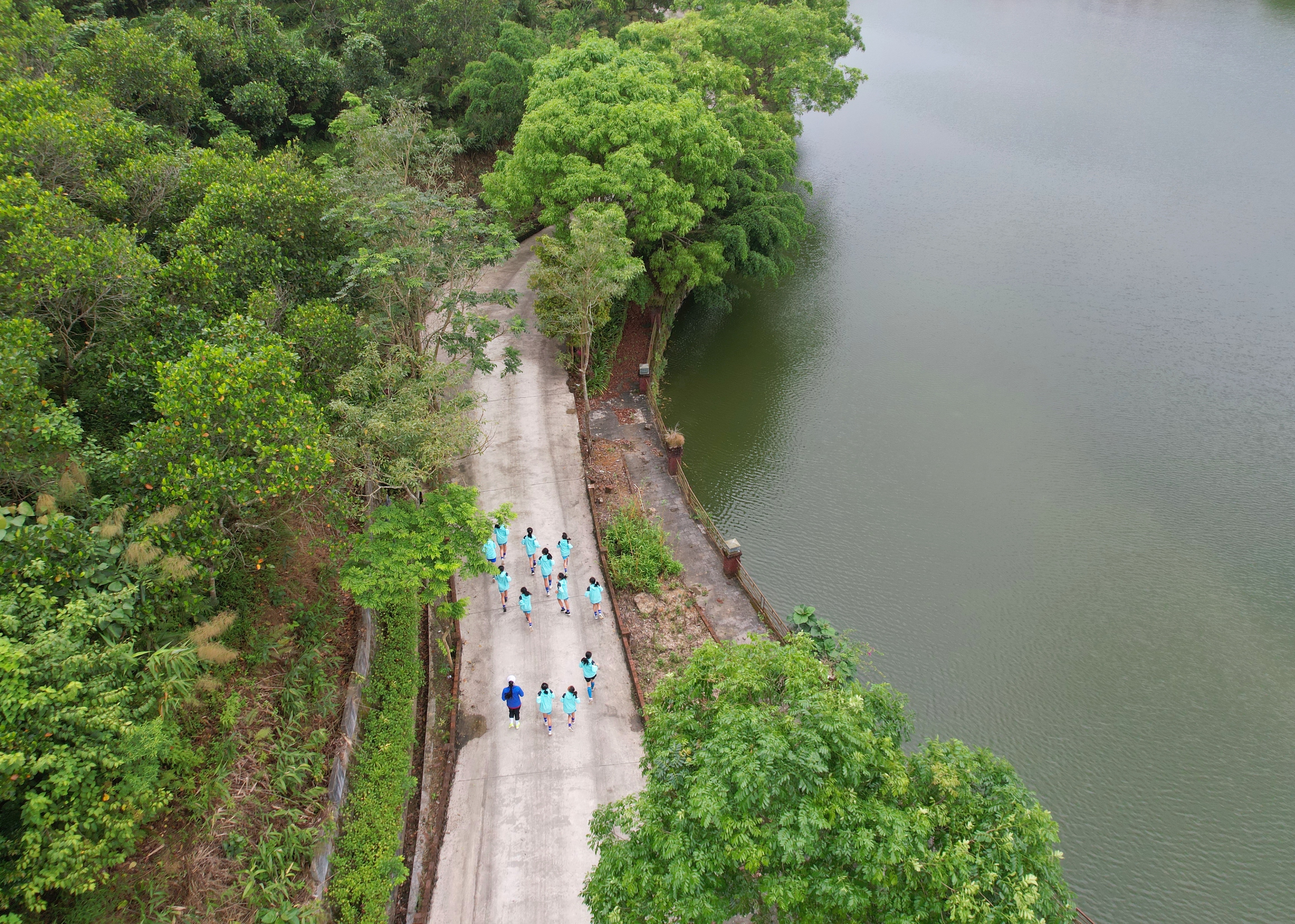 大凉山云端上的足球小将,足球小将大凉山