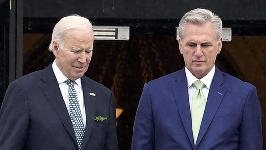 外盘头条：拜登和麦卡锡将于周一会面债务谈判恢复经济衰退风险冲击美国，投资者寻求新兴市场避险