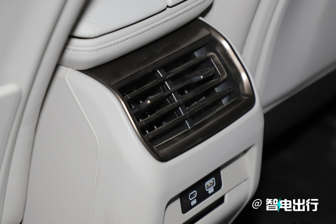 长城摩卡插混版和比亚迪dmp,新摩卡dht-phev2023对比唐冠军版