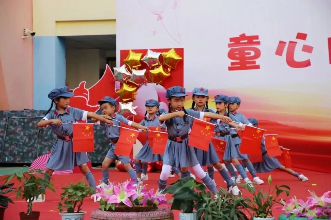 弥渡七彩艺术儿童节,儿童节学校表演有意义吗