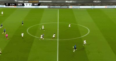 卢卡库4次绝佳进球,卢卡库进入梅阿查