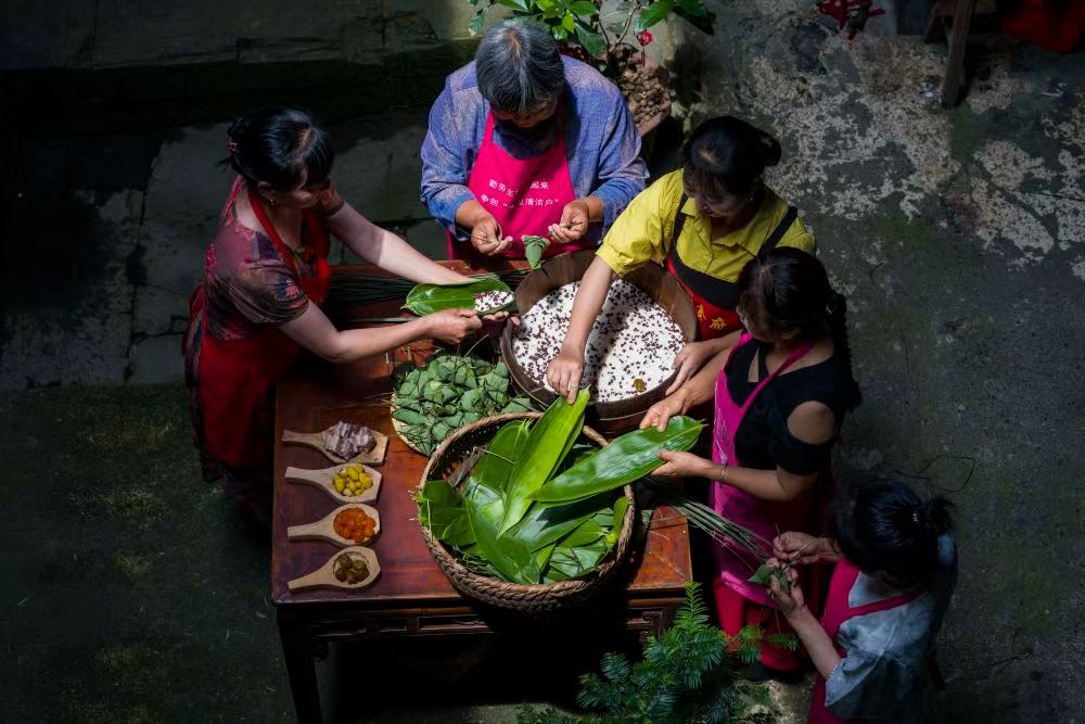 端午节是因为什么而出现,端午节的由来是什么最简单的说法