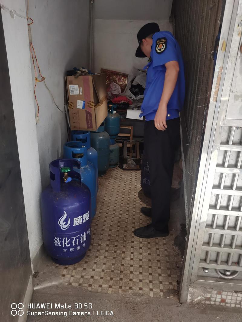 白云云城街:举报涉燃气安全违法行为,2位市民获奖