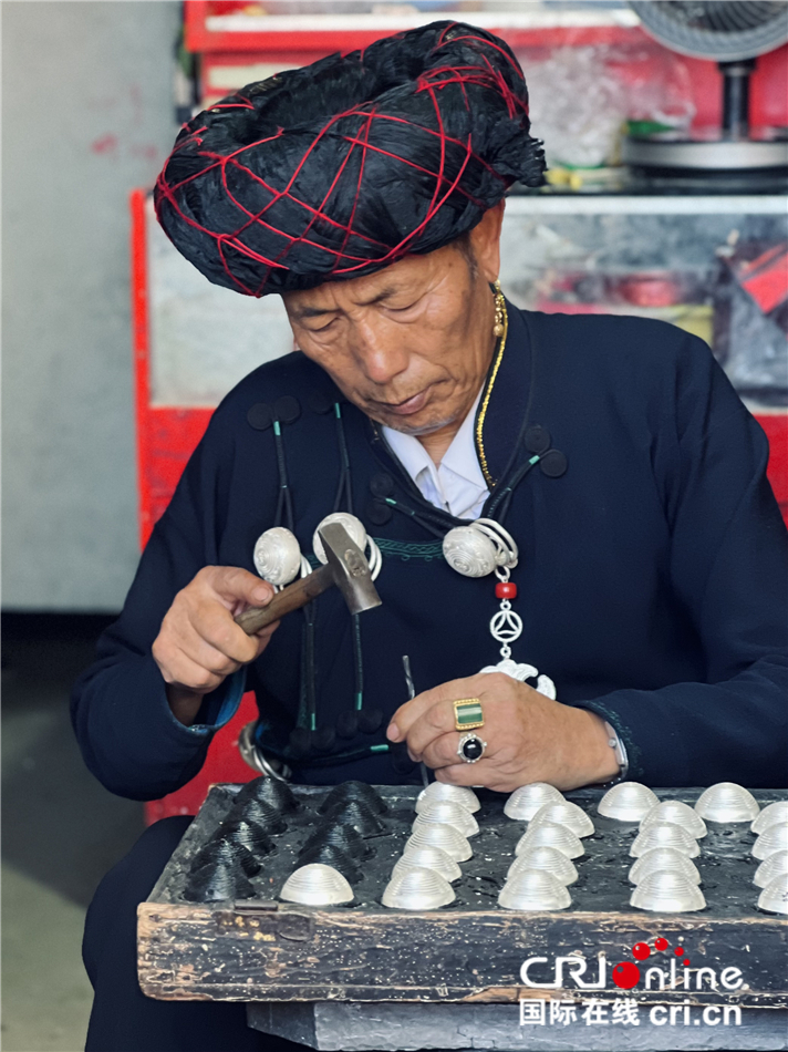 凉山彝族手工银饰店铺,凉山彝族银饰纯银戒指