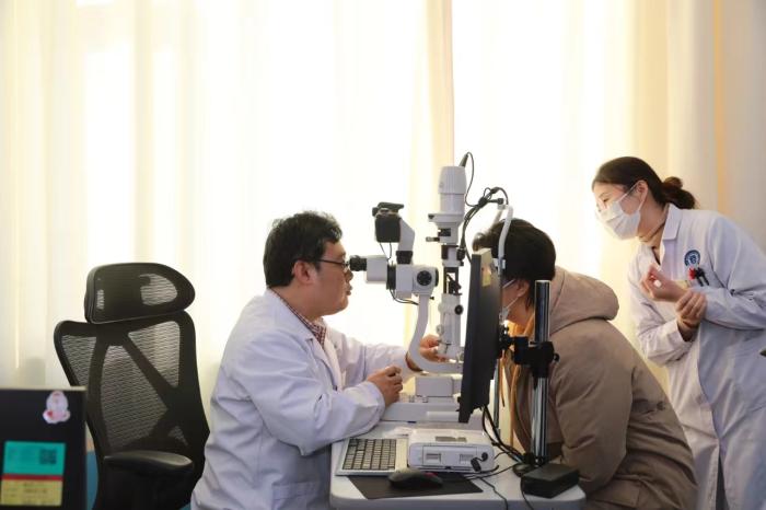如何在滨医附院看眼科,眼科保护视力