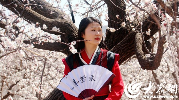 山东水泊梁山景区春景,水泊梁山春景