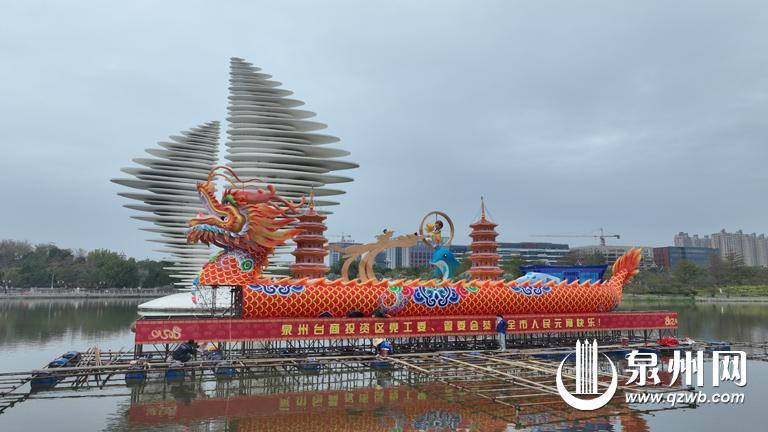 元宵节灯会游园,元宵夜园博园里赏虎灯